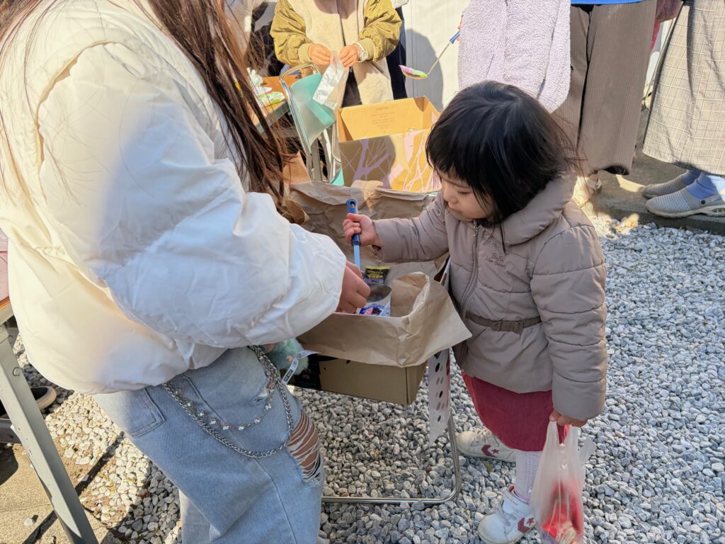 子供にはお菓子のすくい取りも♪